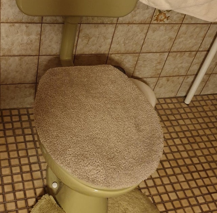 11 Things That Make Our Bathrooms Look Awful